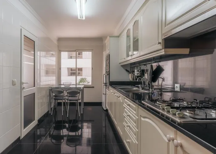 Residencia Costa Do Sol 아파트 *