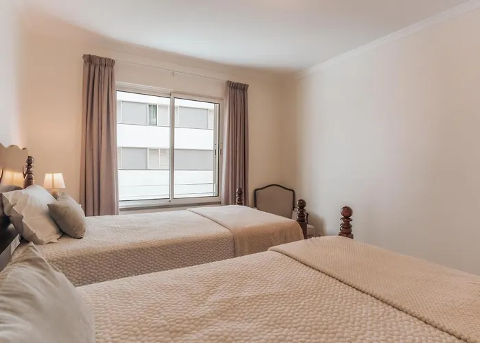 Residencia Costa Do Sol * 푼샬